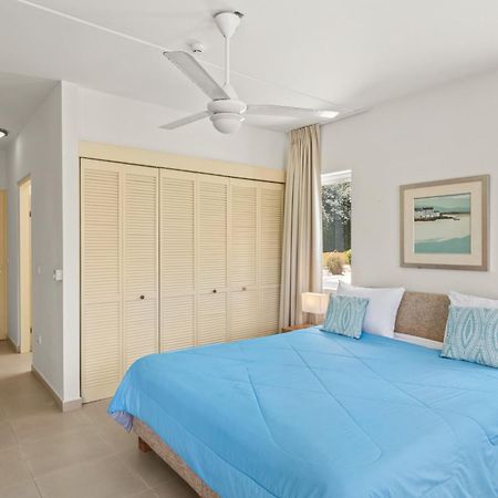 Blue Bay Beach Apartments Bagian luar foto