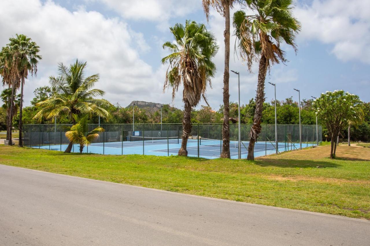 Blue Bay Beach Apartments Bagian luar foto