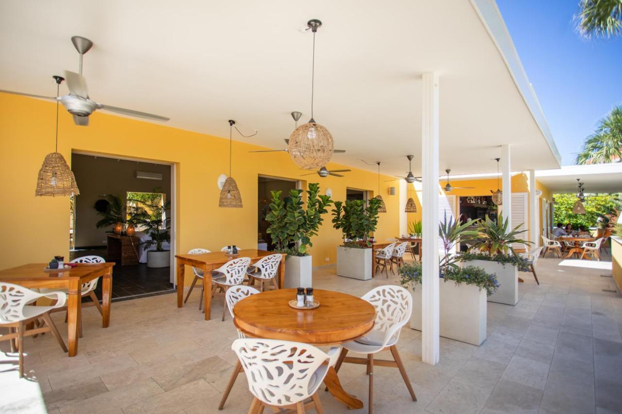 Blue Bay Beach Apartments Bagian luar foto