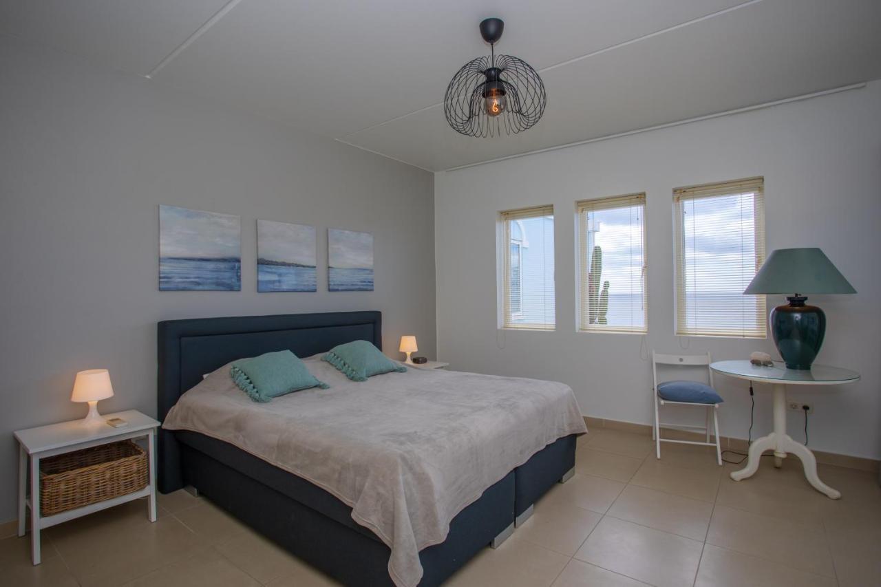 Blue Bay Beach Apartments Bagian luar foto