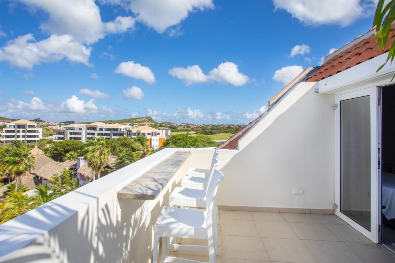 Blue Bay Beach Apartments Bagian luar foto