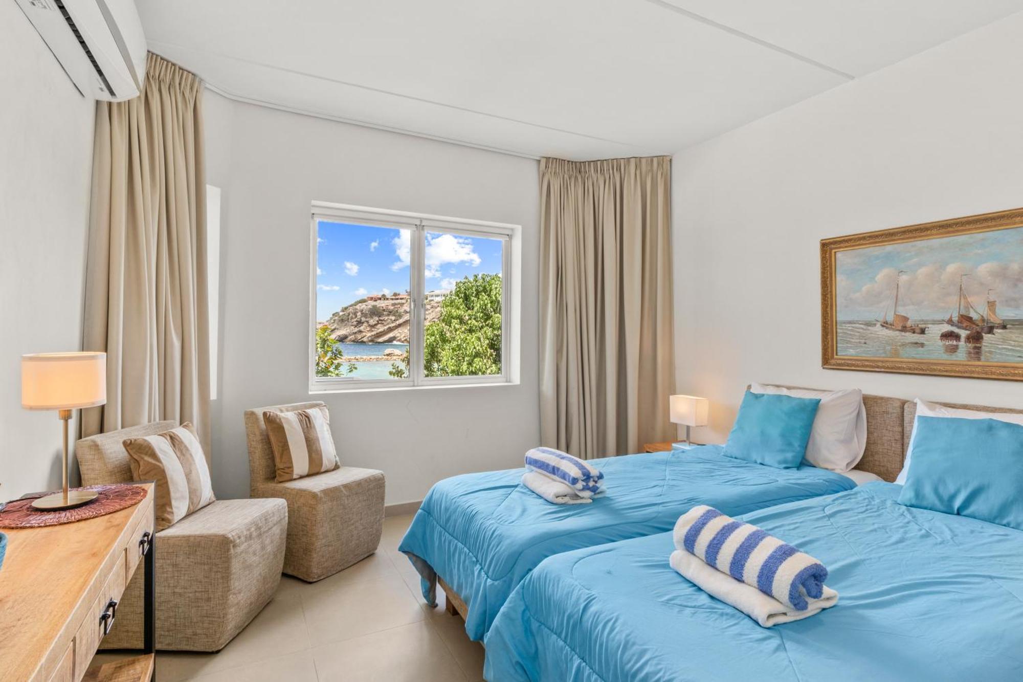 Blue Bay Beach Apartments Bagian luar foto