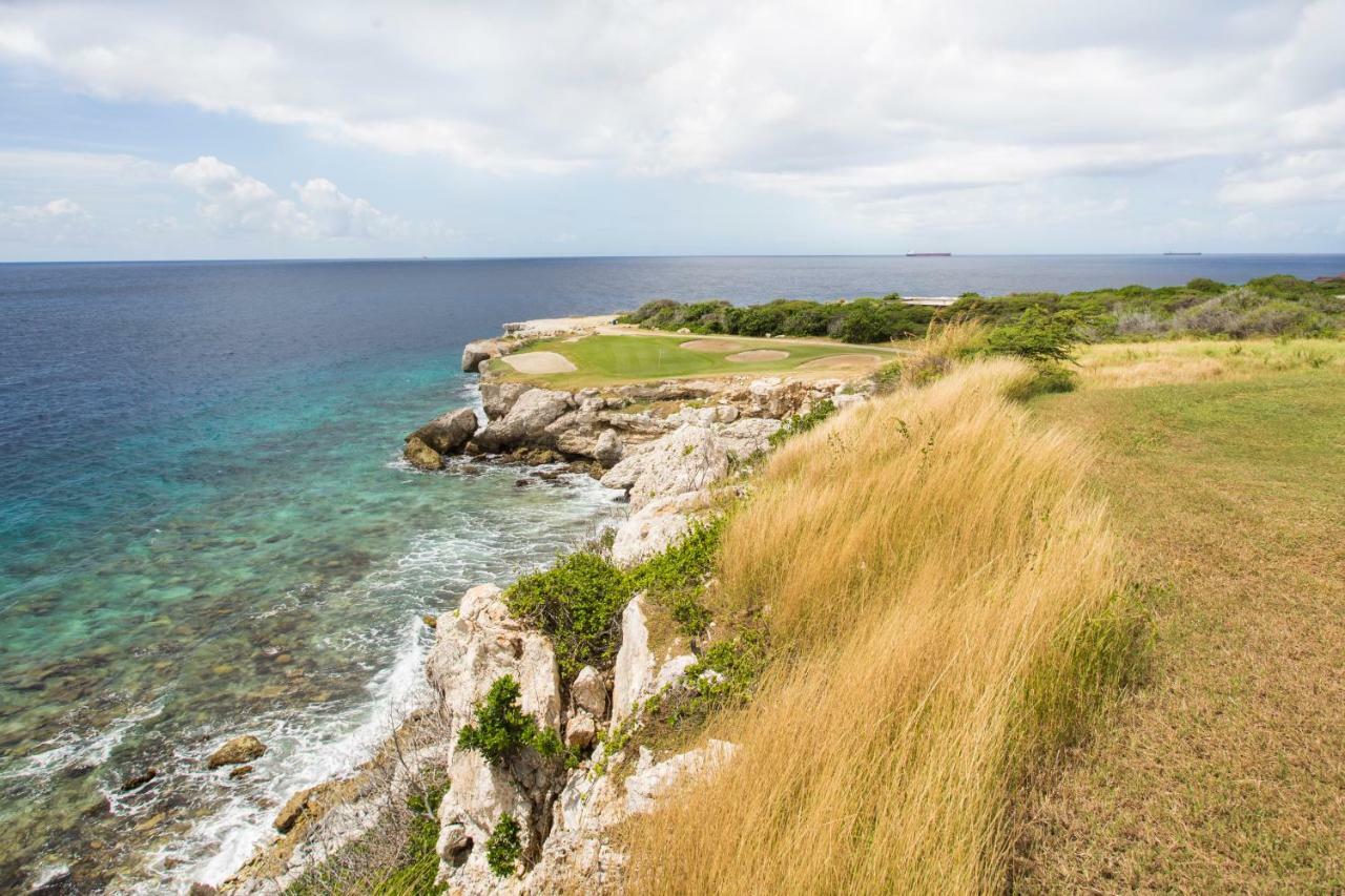 Blue Bay Beach Apartments Bagian luar foto